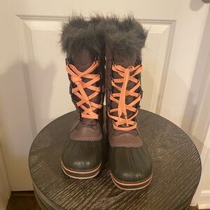 Girls Sorel winter boots
